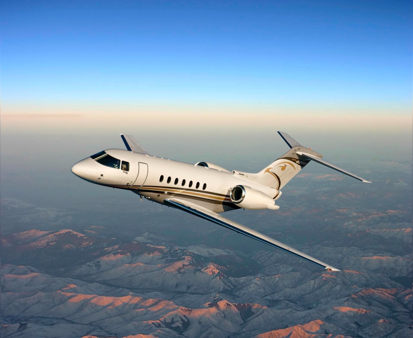 Hawker 4000: Integrated Technology, Luxury and Performance - GoalAircraft