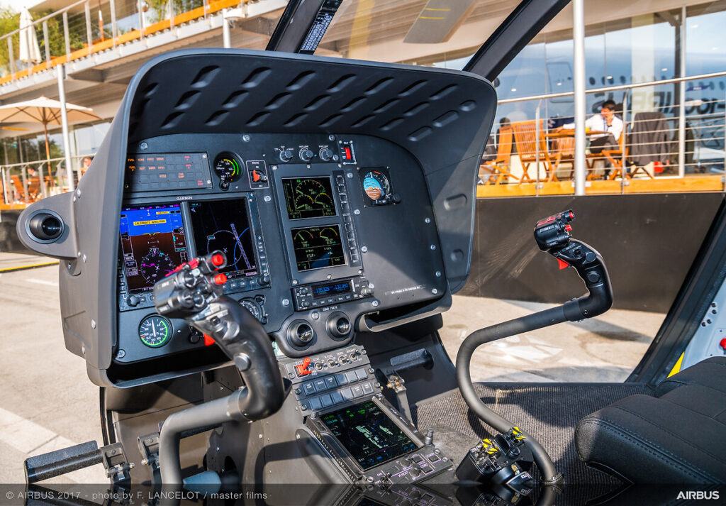 Cockpit H-130